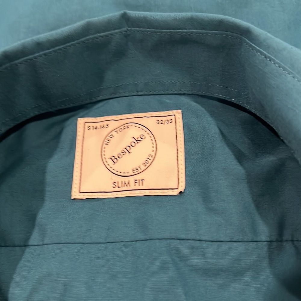 Bespoke New York Button Down Shirt - Picture 3 of 3